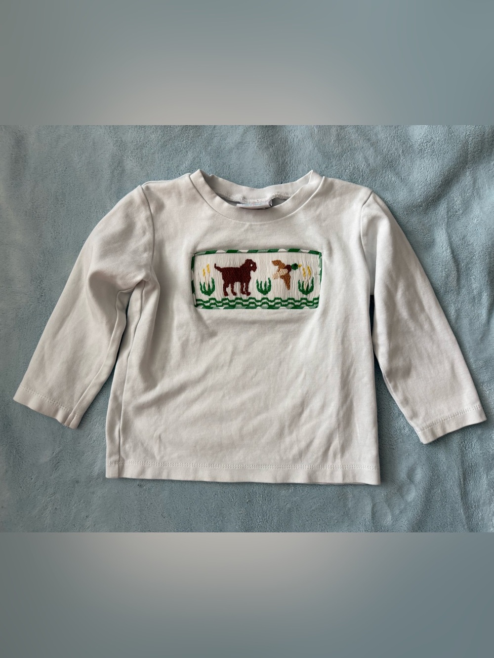 Stitchy Fish White Cotton Kids Tee with duck hunting smocking
